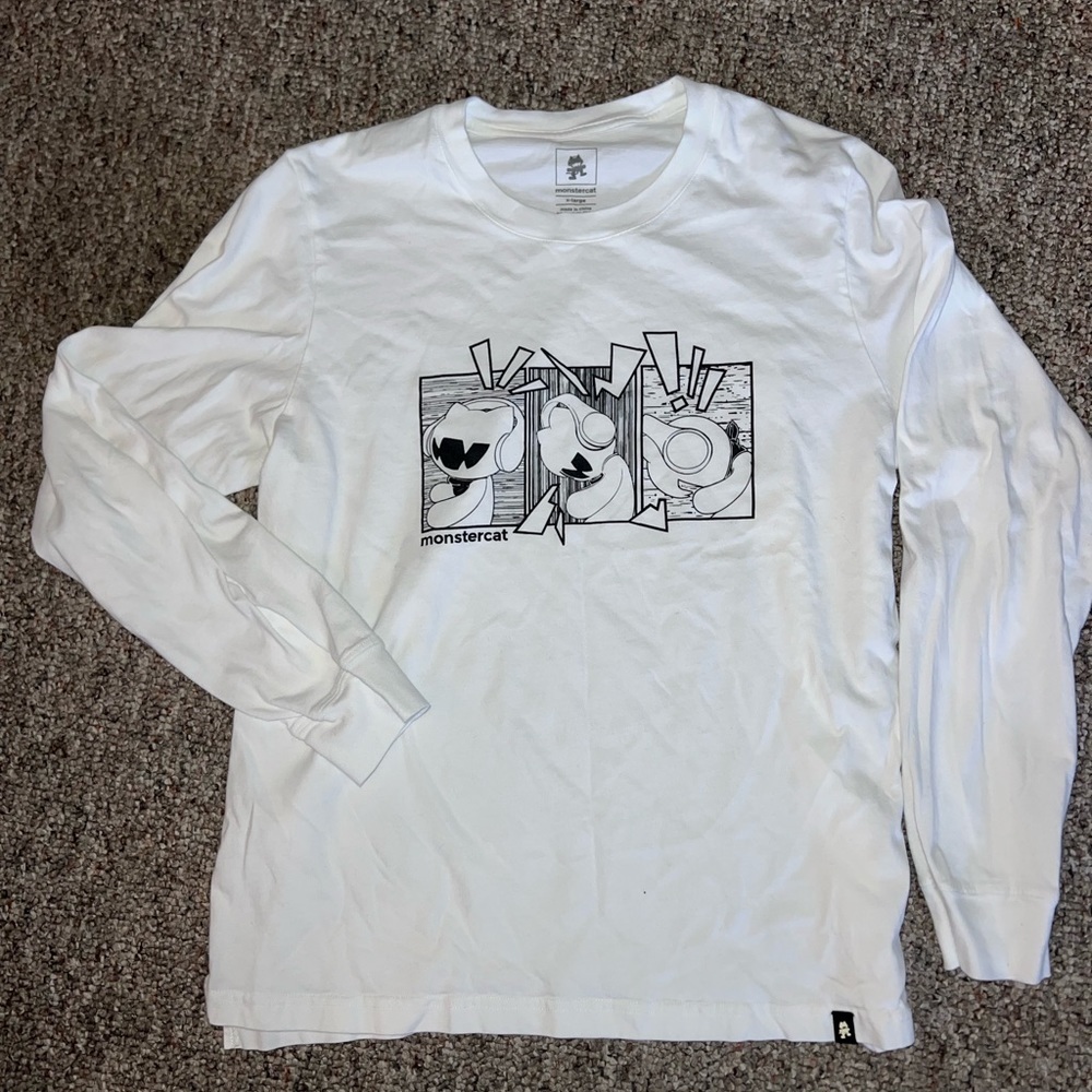 Monstercat limited edition graphic shirt XL